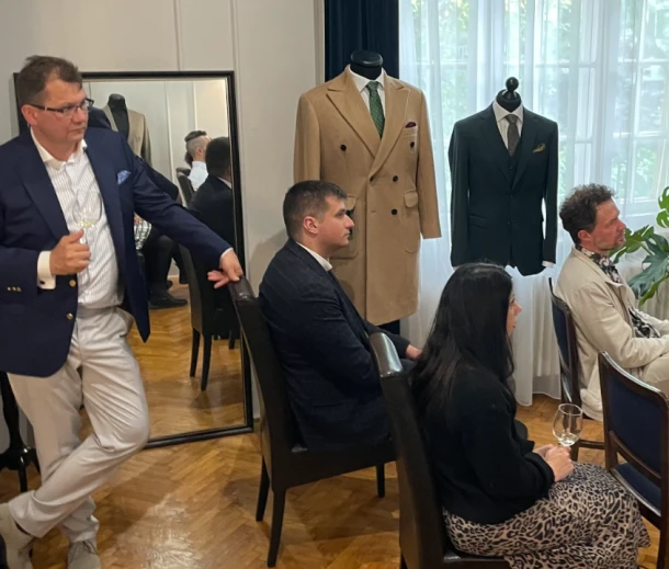 Divatest a Gangel szalonban - program bemutató képe - Kulcsár Akadémia