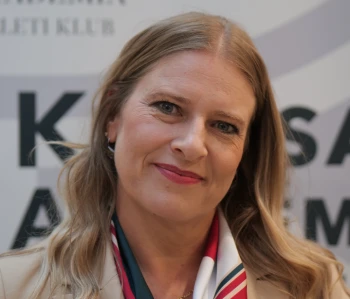 Abaházi Anetta - portré fotója